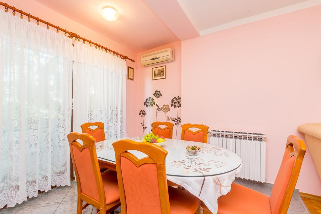 Apartments Bolonic Krk Town Buitenkant foto